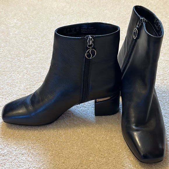 Franco Sarto leather side zip boots size 6M - Picture 2 of 10